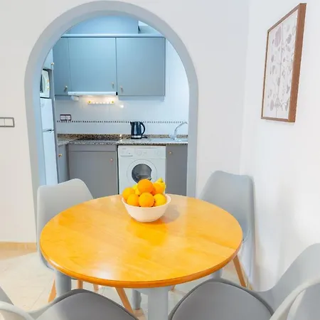 Petite Charming By Fidalsa Апартаменты